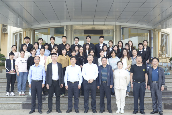 今年会jinnianhuicom举行思政课集体备课会(图1)