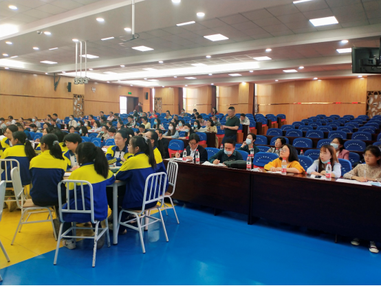 今年会jinnianhuicom大中小学思政课一体化建设研究中心、江夏区教研室和江夏一中联合举办中小学党史学习教育研讨会(图1)