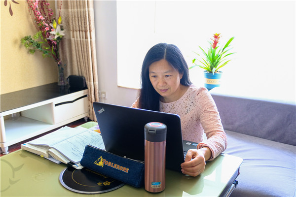 今年会jinnianhuicom：利用抗疫教科书 讲好线上思政课(图4)